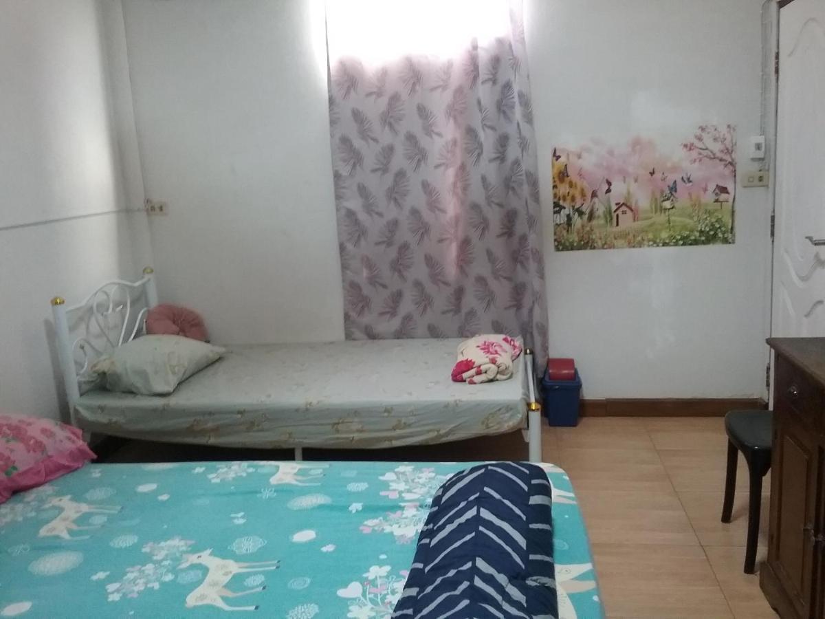 Danee Hostel Bangkok Extérieur photo