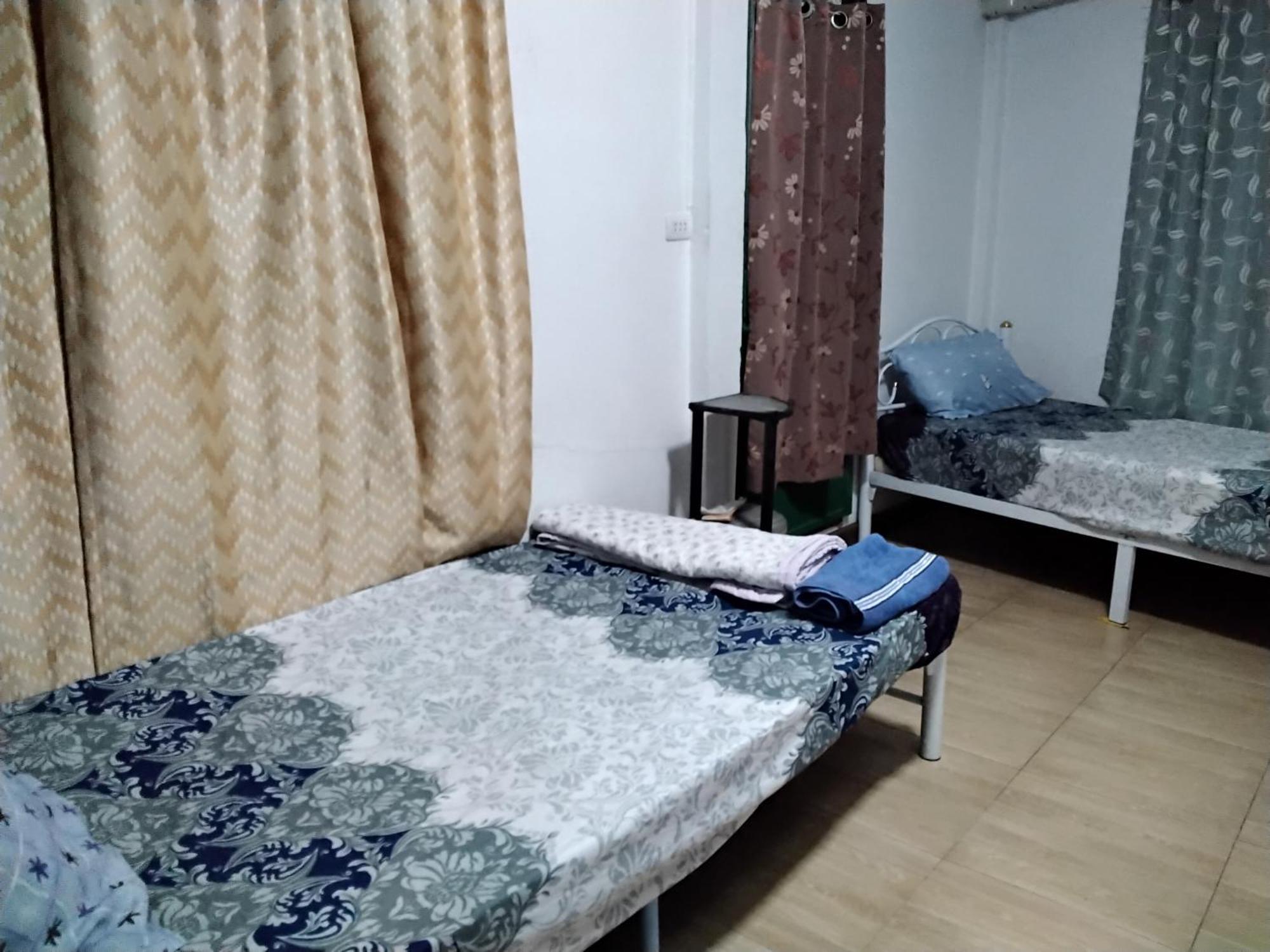 Danee Hostel Bangkok Extérieur photo