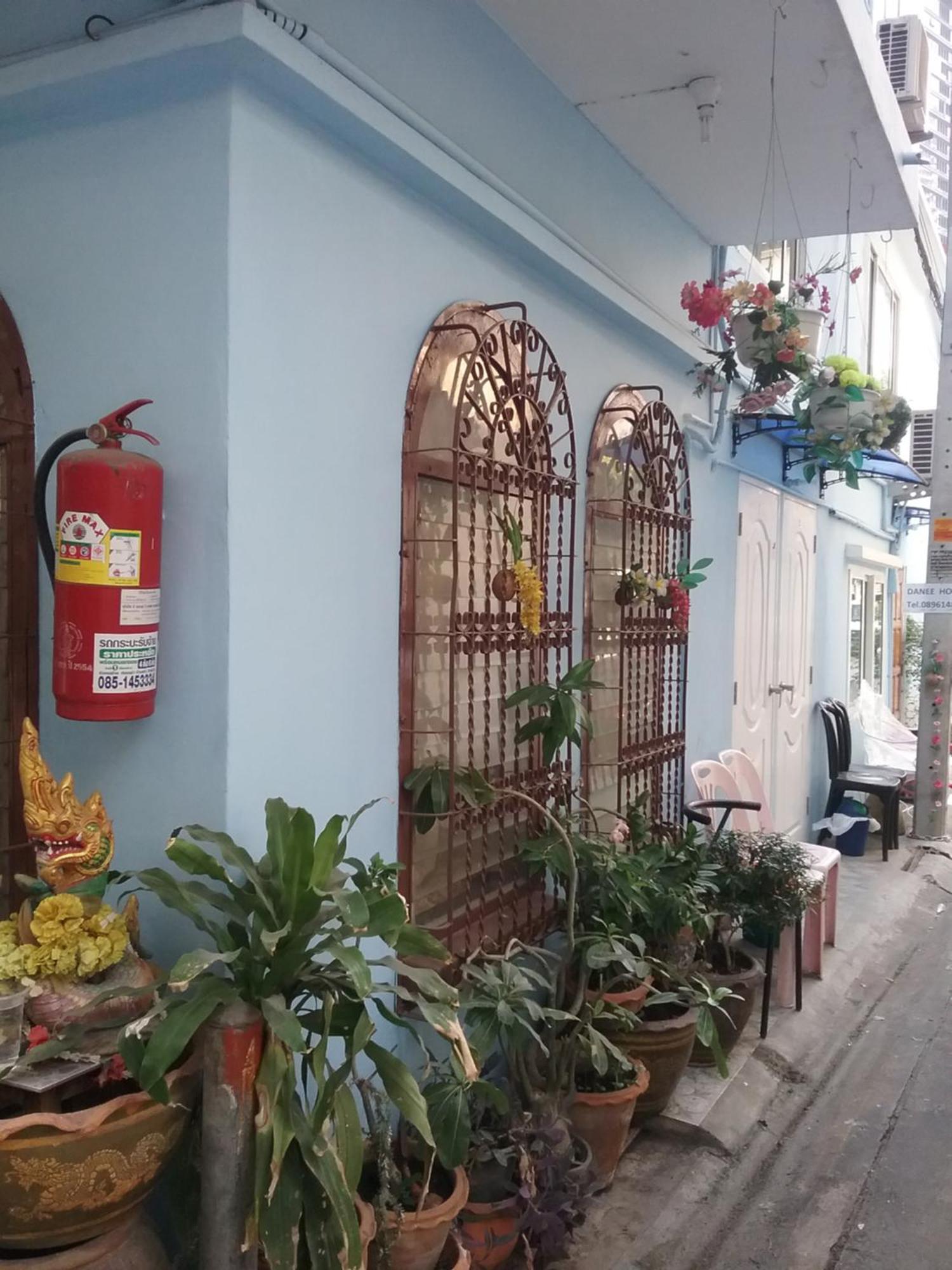 Danee Hostel Bangkok Extérieur photo