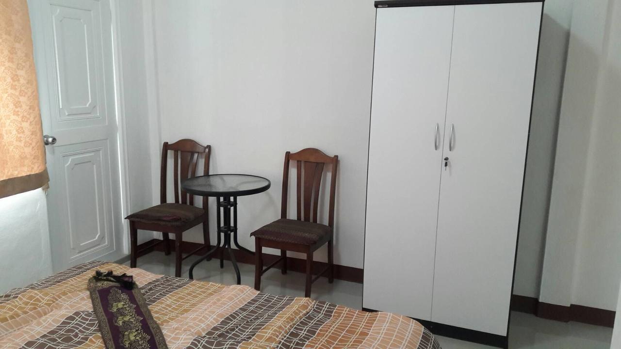 Danee Hostel Bangkok Extérieur photo